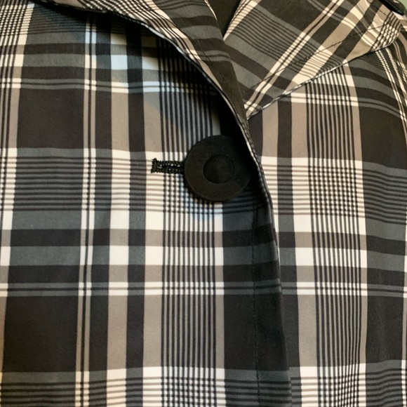 Relativity rain coat - Picture 15 of 16